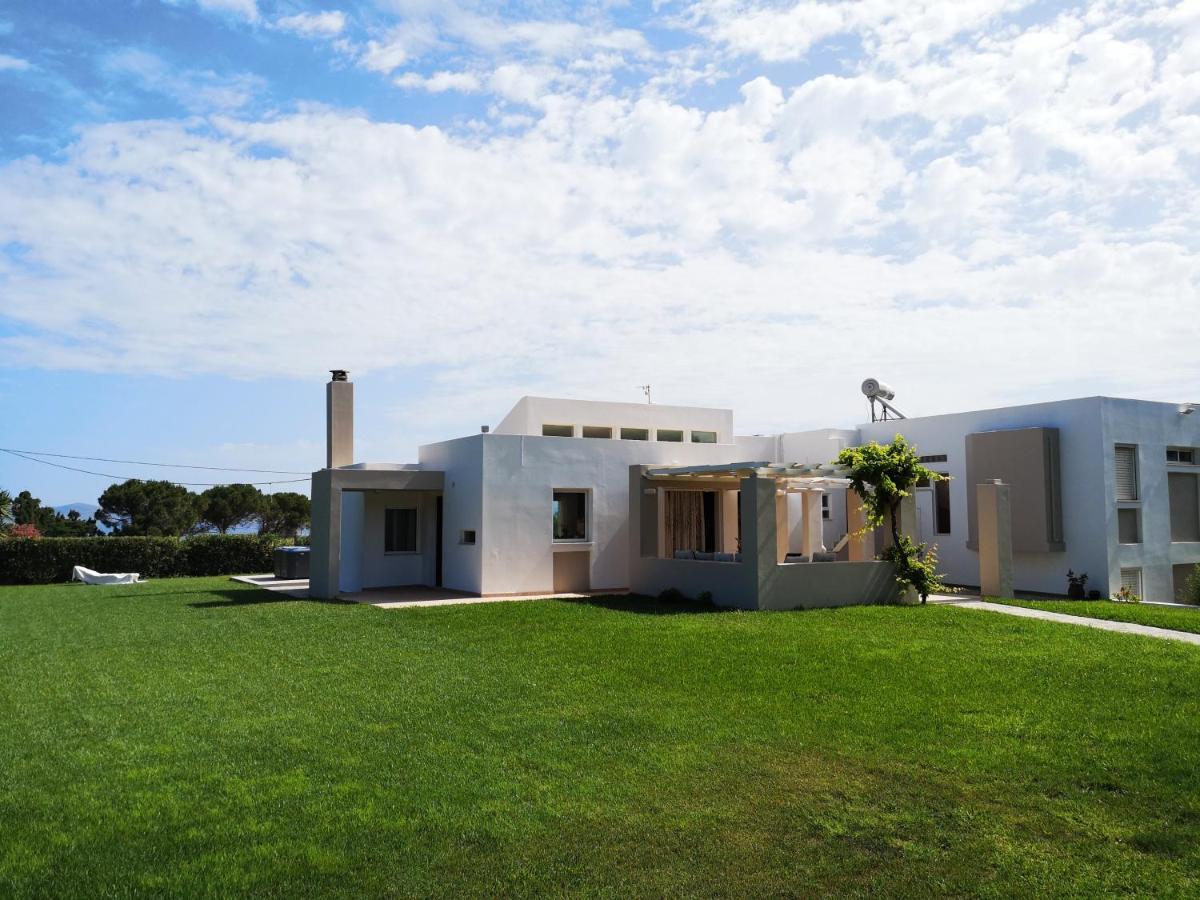 Villa Leonidas Masticharion Exteriör bild